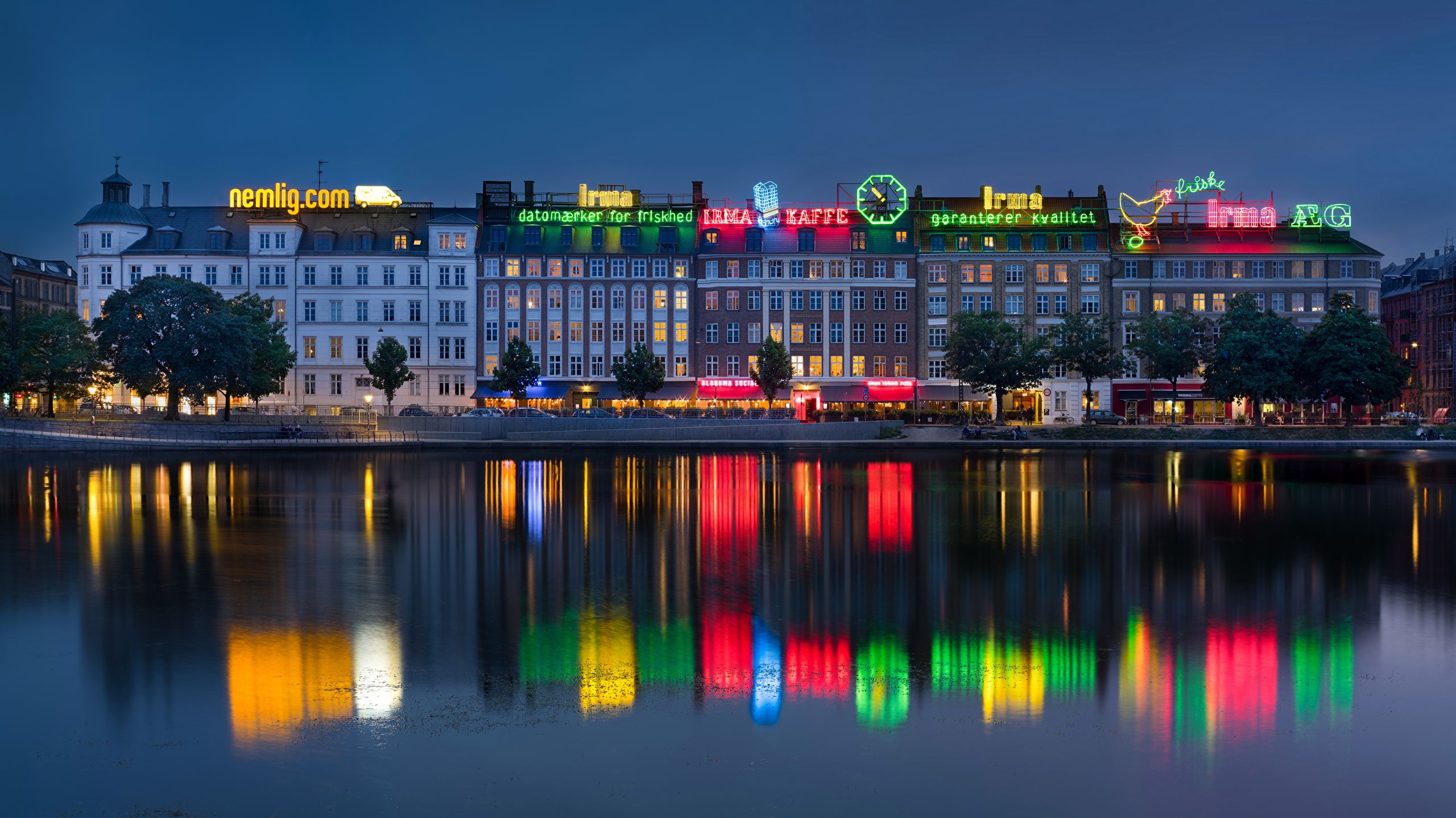 Photos Cities Denmark Copenhagen river Evening Houses 2560x1440