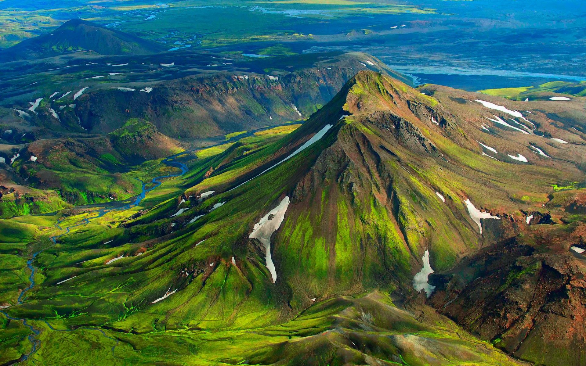 Iceland Green Mountain Snow wallpaper. Iceland Green Mountain