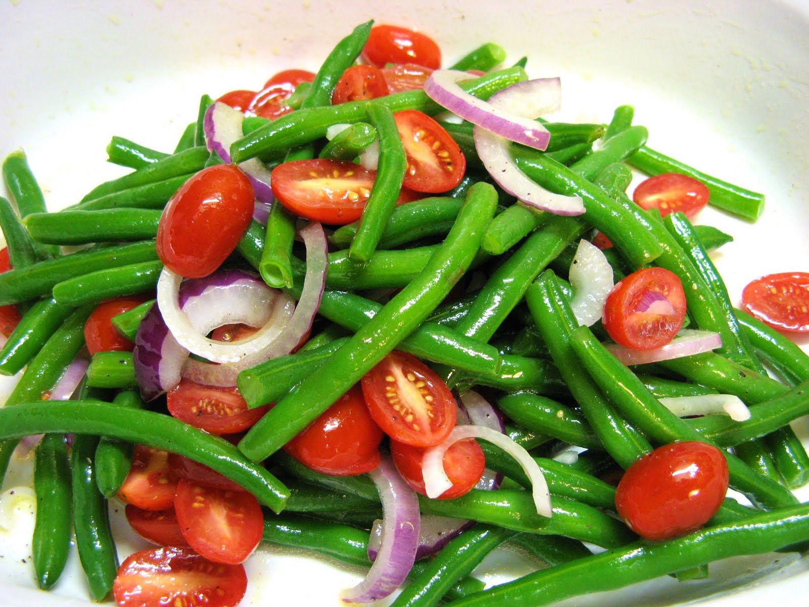 The Well Fed Newlyweds: Green Bean Salad