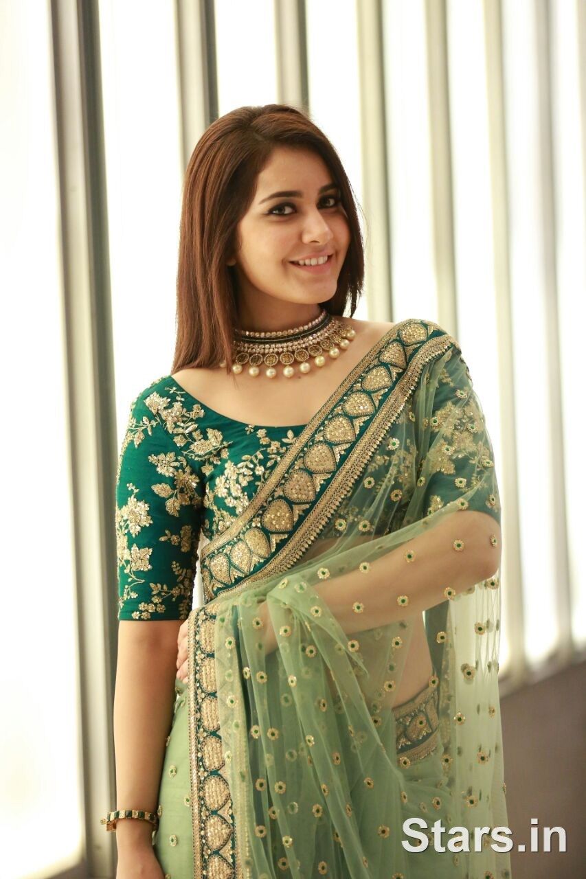Stars.in Actress Rashi Khanna Saree Stills