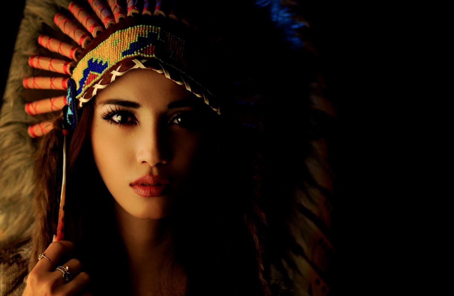 Girl Indian Headdress Art HD Wallpaper. Decor di Design