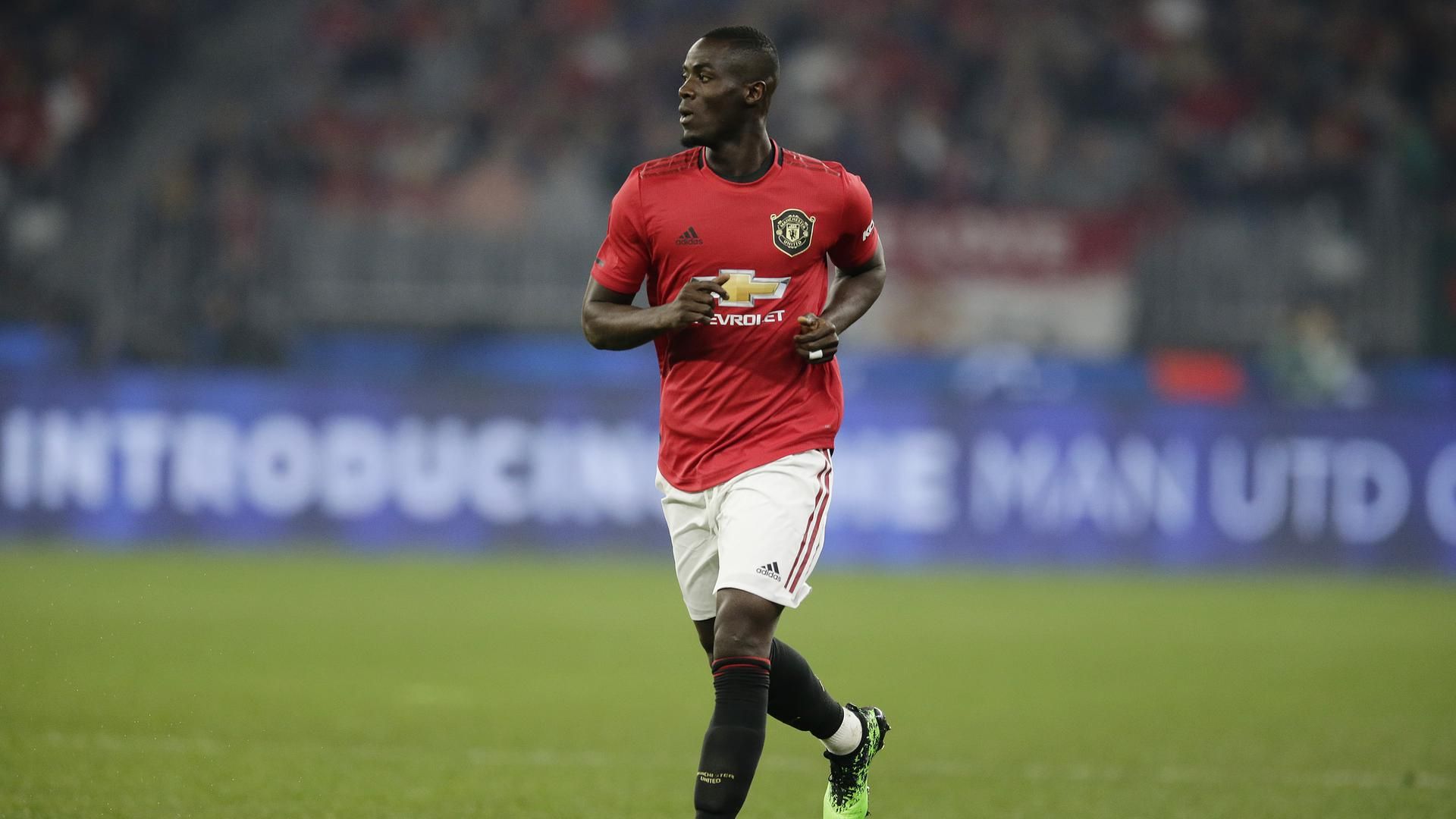 Eric Bailly ruled out for a four to five months with knee injury