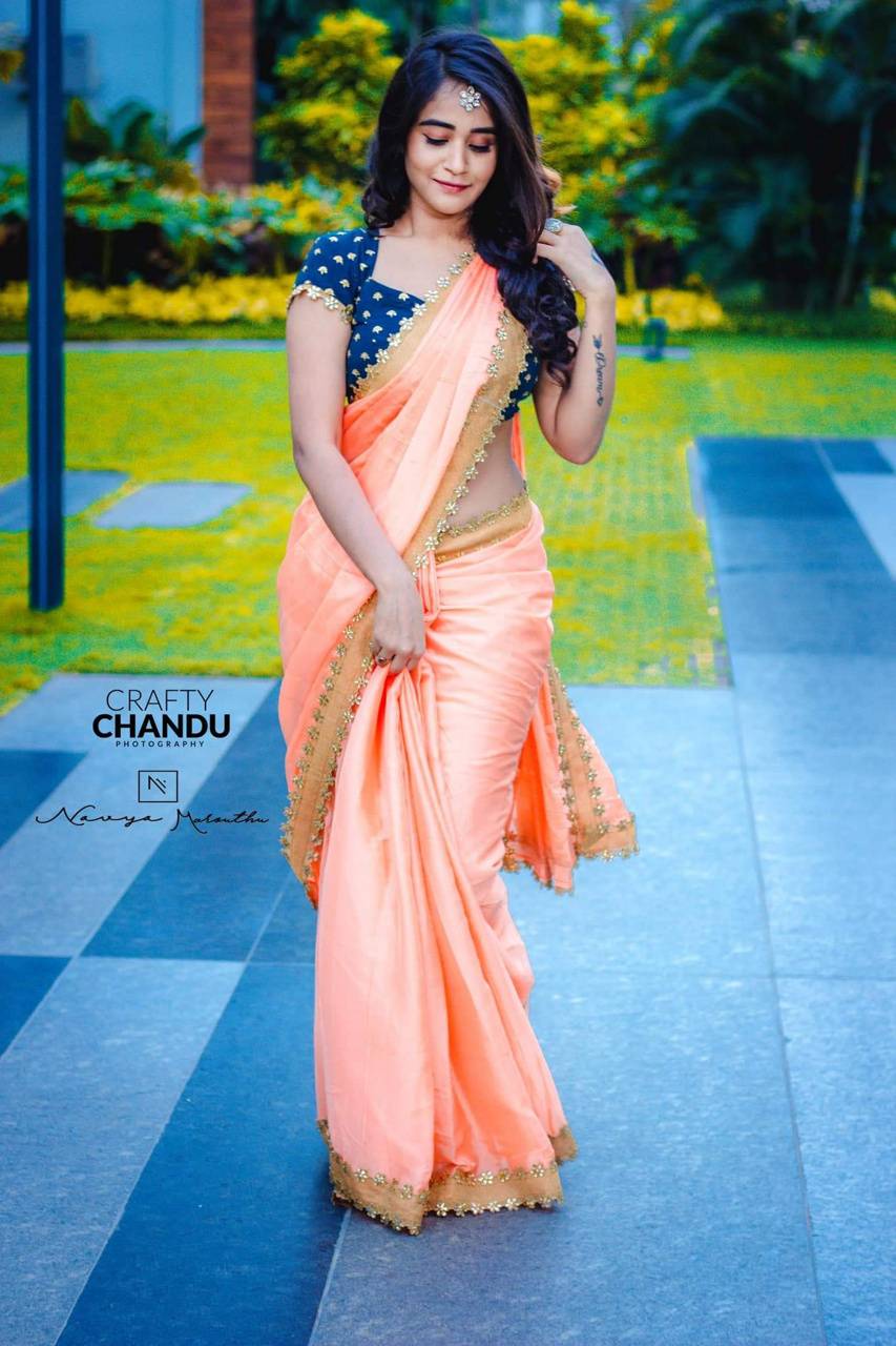 Deepthi sunaina wallpaper