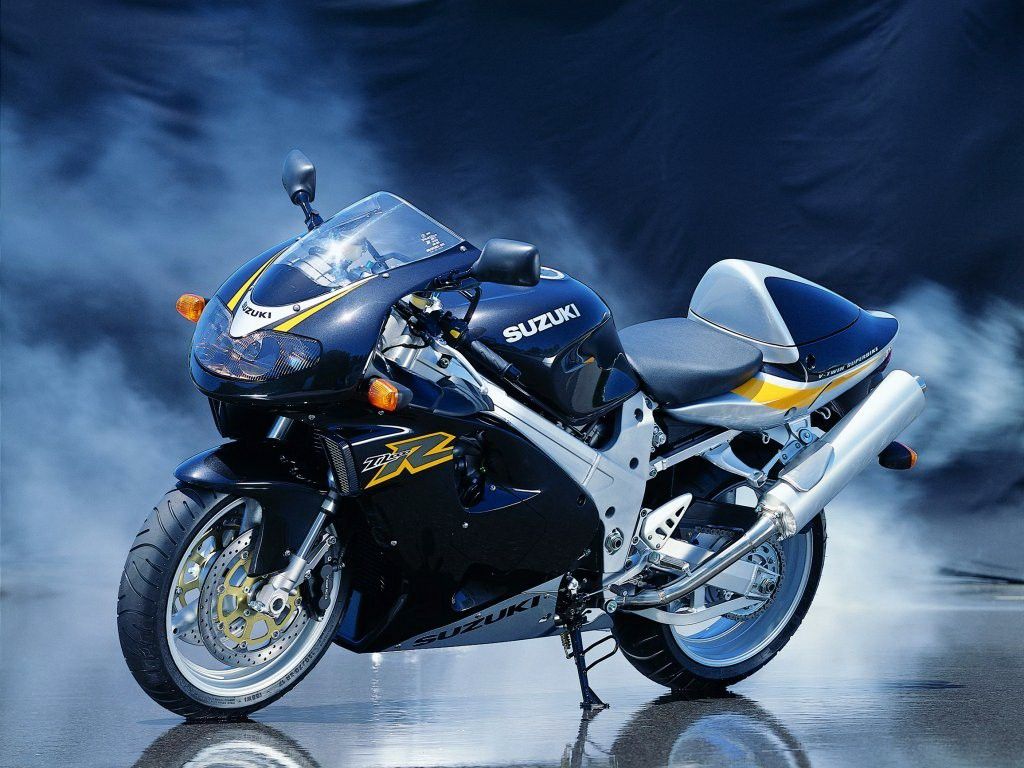 Free download HOT MOTO SPEED Suzuki Bikes Wallpaper 1024x768