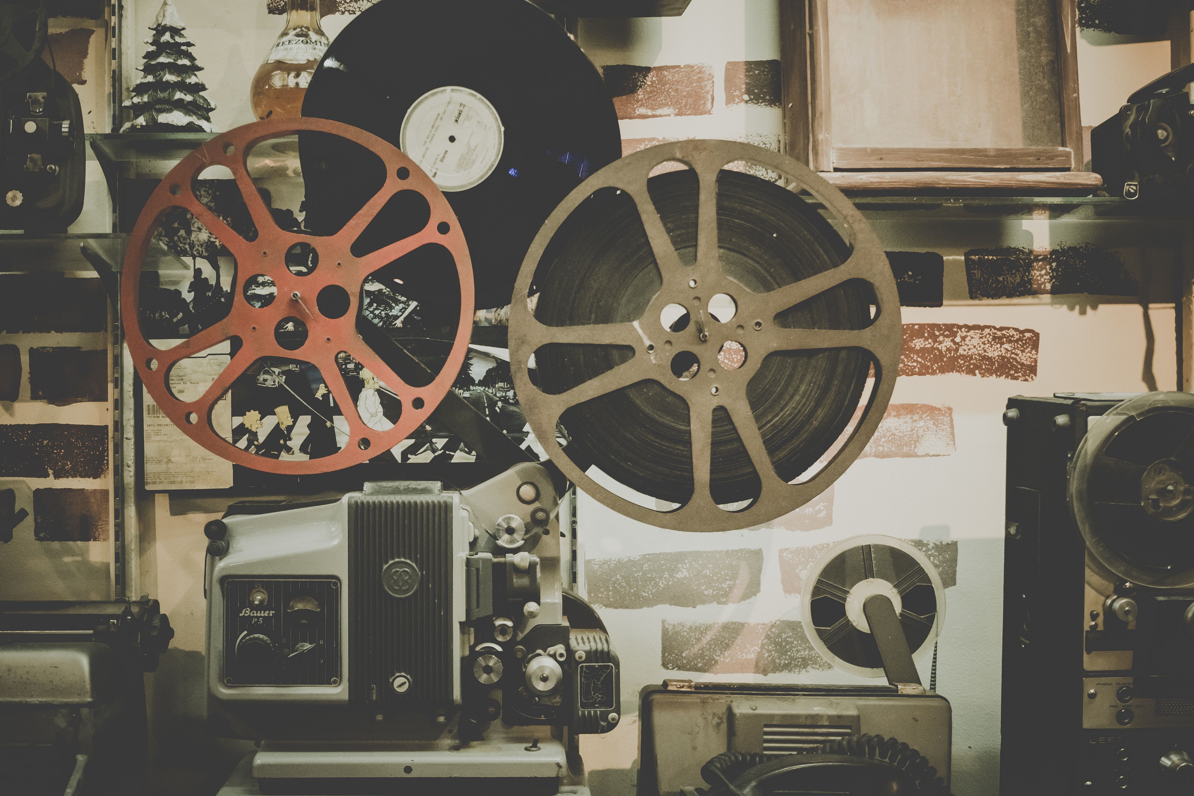 4896x3264 #technology, #antique, #projector, #vintage, #vinyl, #reel, #classic, #record, #tech, #movie, #film projector, #Creative Commons image, #old, #film, #symmetrical, #retro. Mocah HD Wallpaper
