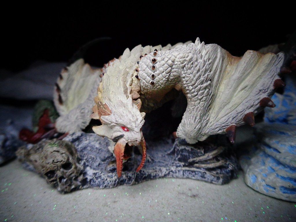 Barioth. Arctic, sabretoothed wyverns, the Barioth are to b