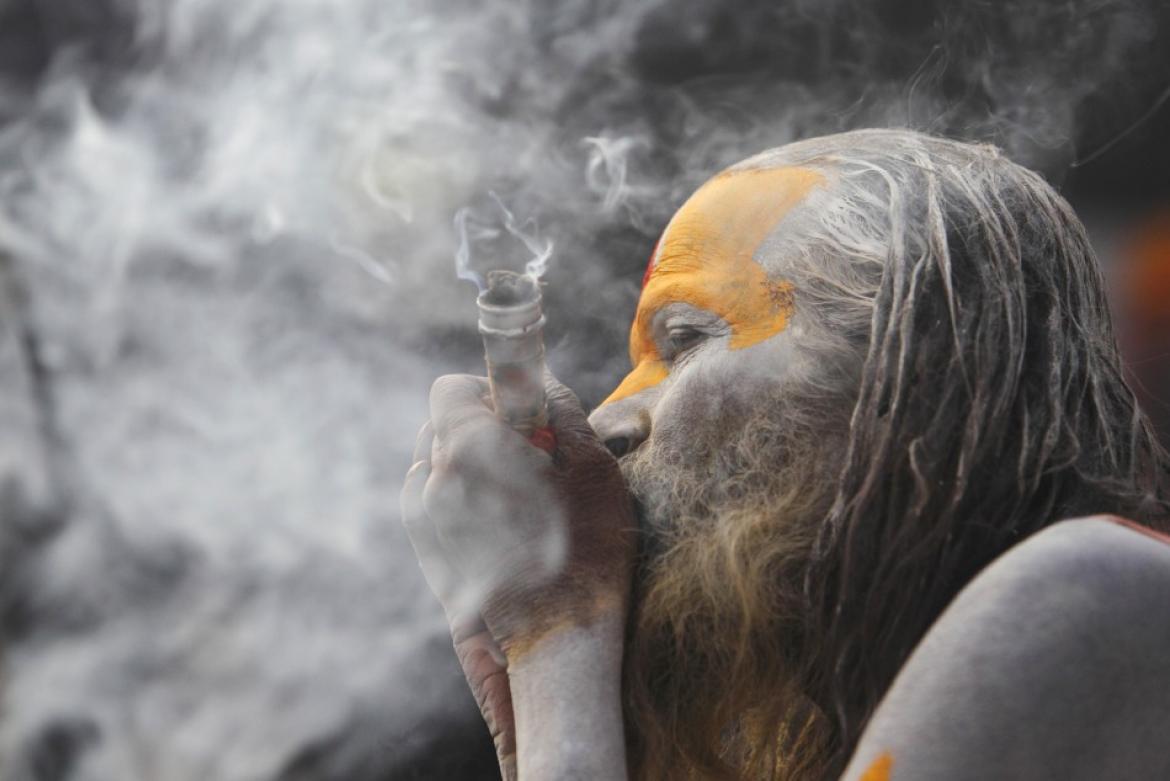 Lord Shiva Smoking HD Photo Image Chillum, Download