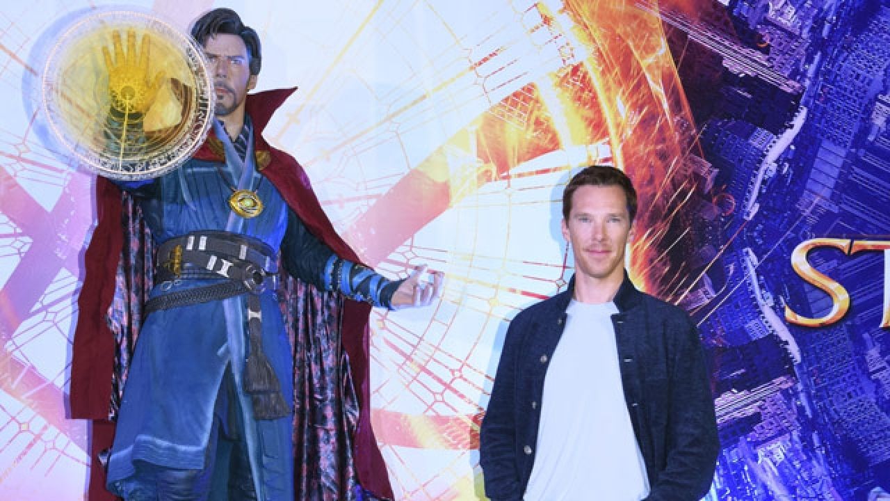 Rachel McAdams can't take eyes off Cumberbatch's 'extraordinary