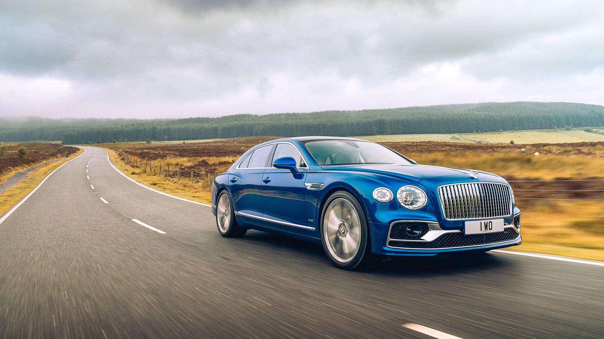 Bentley Flying Spur Wallpaper, Specs & Videos HD