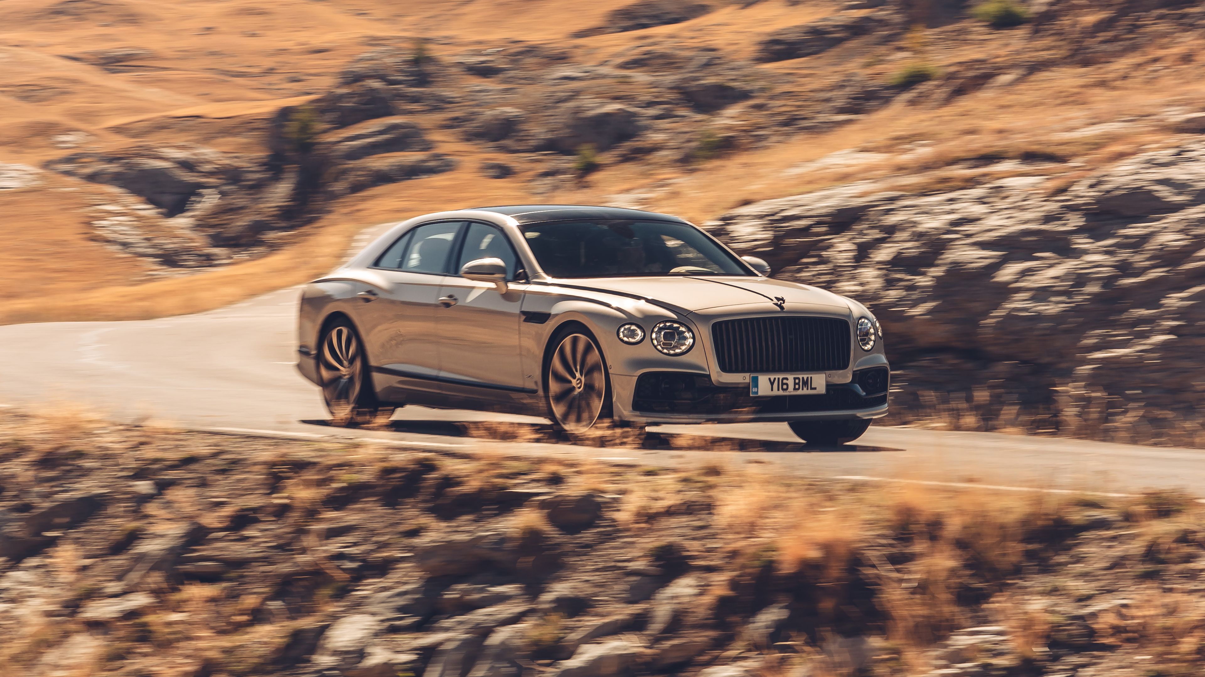 Bentley Flying Spur Blackline 2019 4K Wallpaper. HD Car