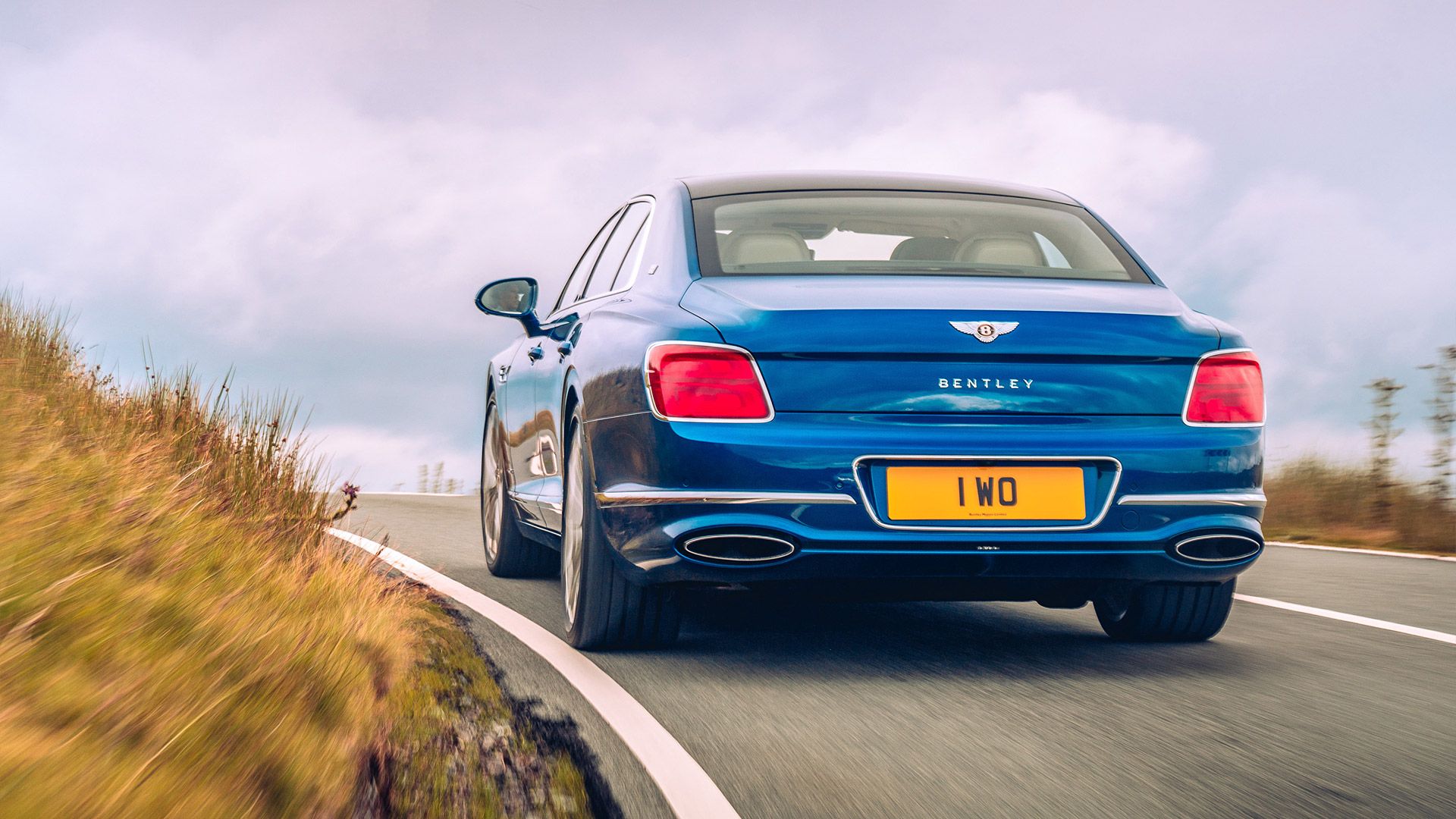 Bentley Flying Spur Wallpaper, Specs & Videos HD