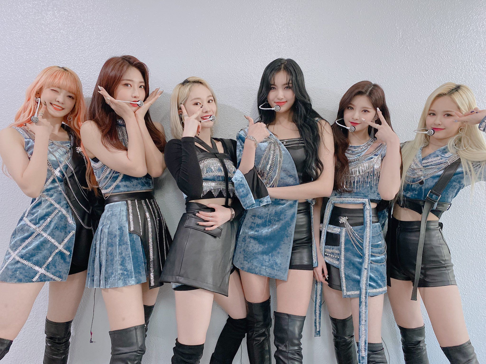EVERGLOW Hit 100M Views For Two MVs In One Day, First Girl Group