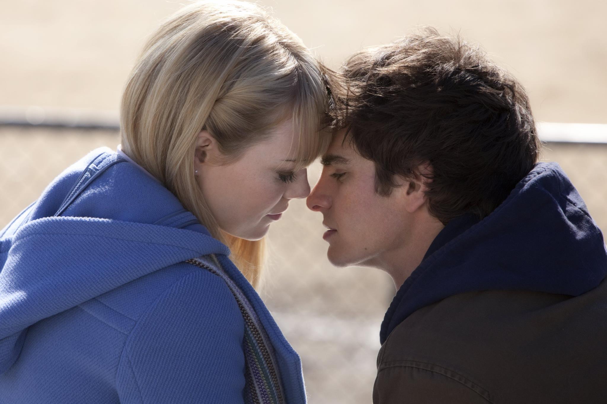 Peter Parker And Gwen Stacy Wallpapers Wallpaper Cave