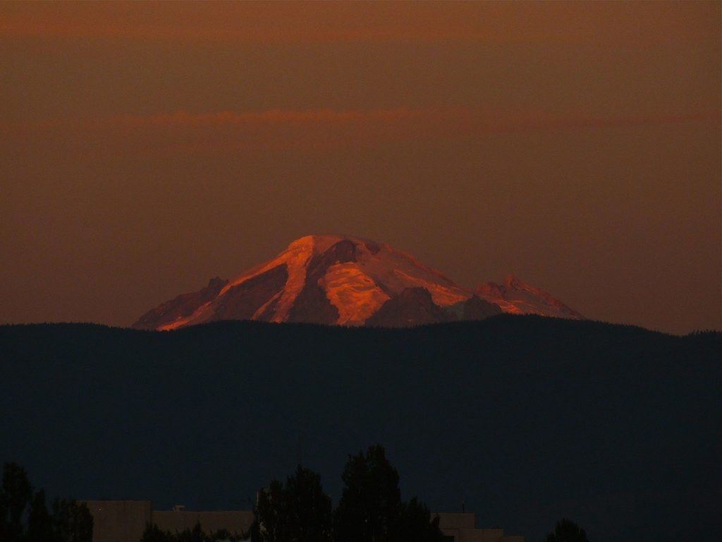 Bellingham WA Baker sunset. Some shots from my recent