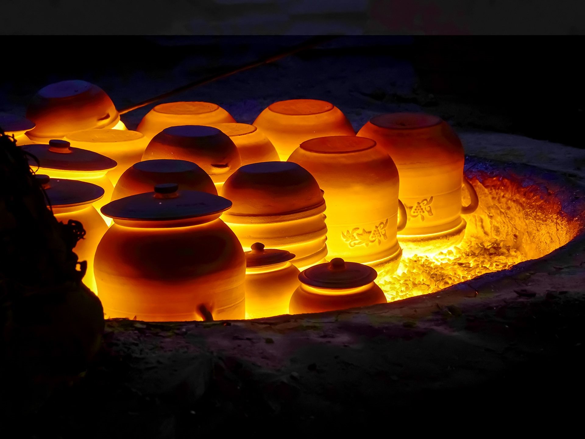 Wallpaper Pottery firing, kiln 1920x1440 HD Picture, Image