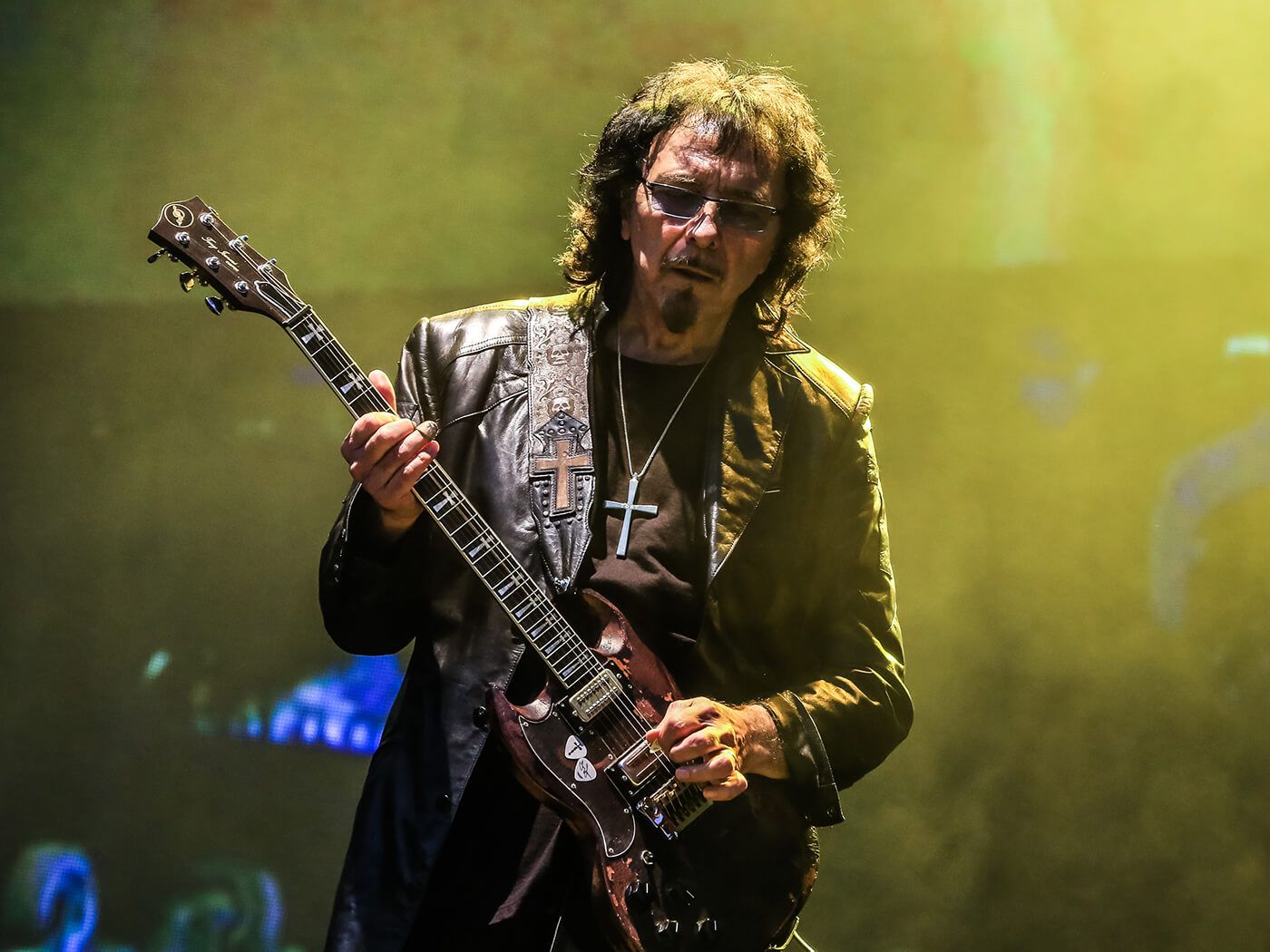 Coronavirus: Tony Iommi auctions guitar to raise over £000
