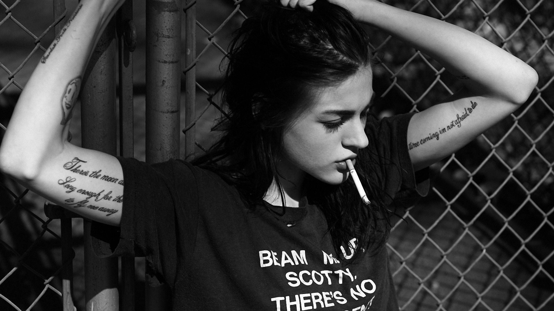 #monochrome, #smoking, #women, #Frances Bean Cobain