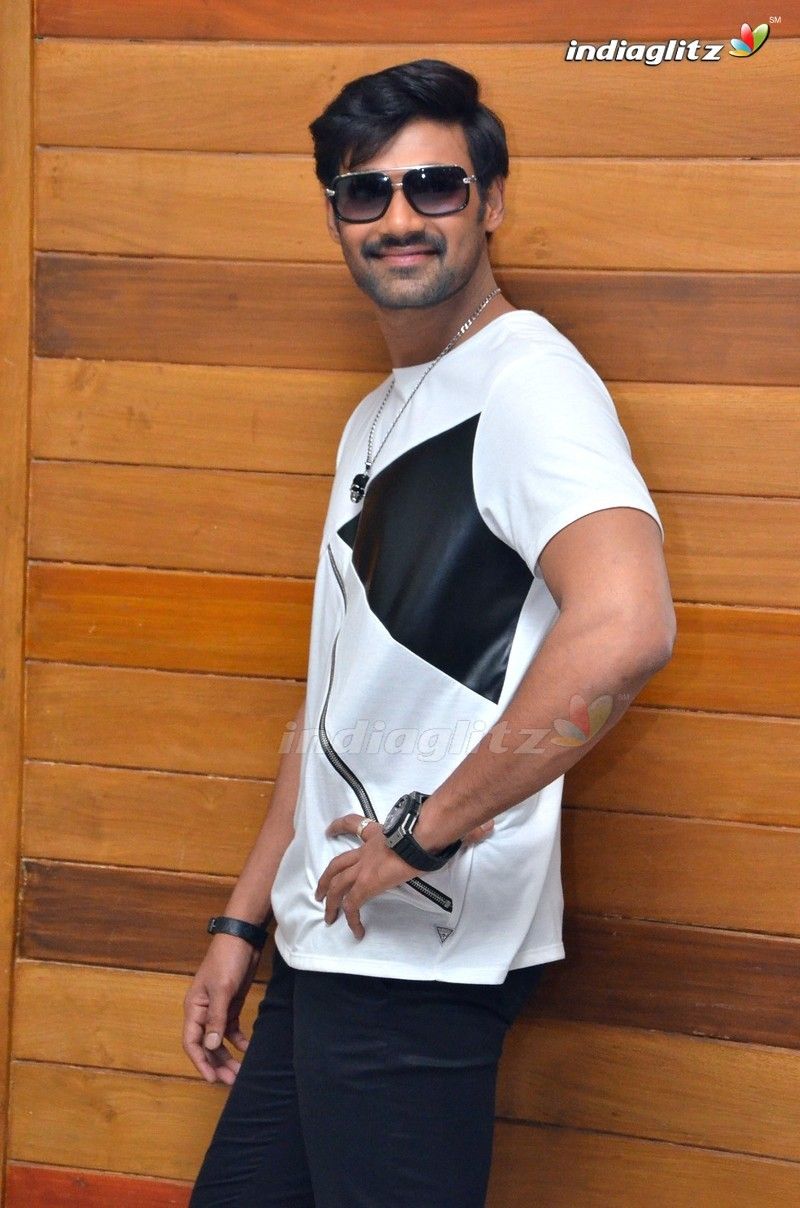 Bellamkonda Srinivas Photo Actor photo, image, gallery