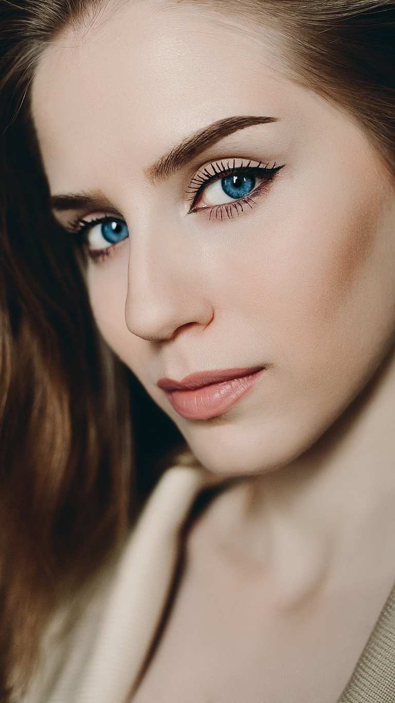 Blue Eyes Girl Beautiful Face Wallpaper Wallpaper