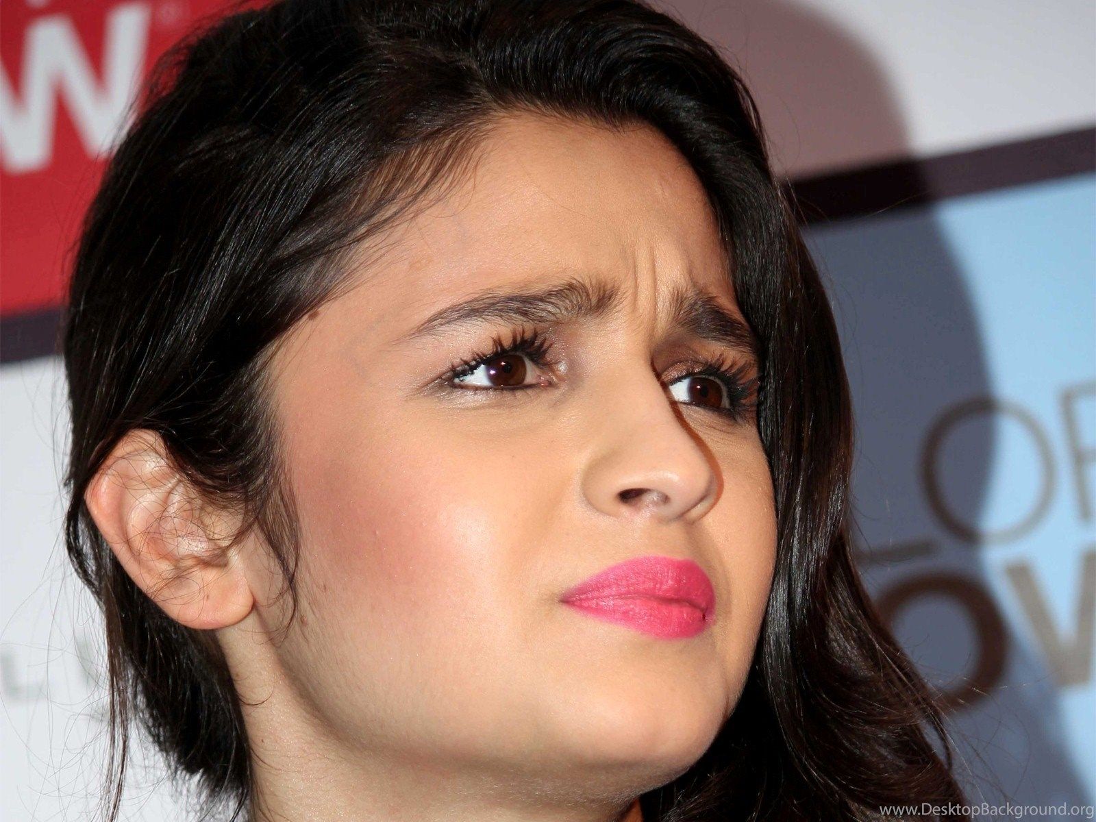 Beautiful Young Actress Alia Bhatt Close Up Face HD Wallpaper