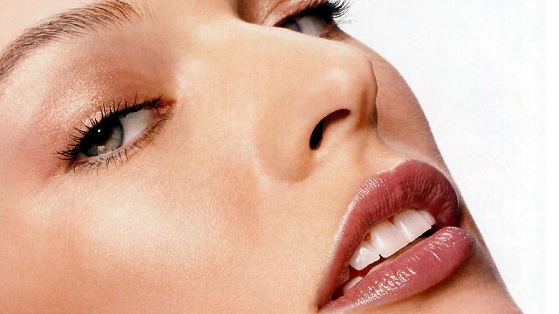 Free download Milla Jovovich actress close up face girl milla
