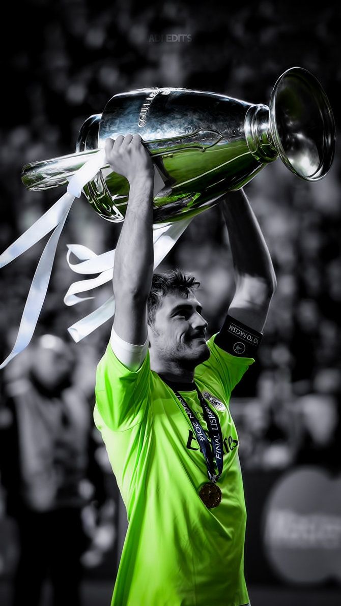 Iker Casillas Mobile Wallpapers - Wallpaper Cave