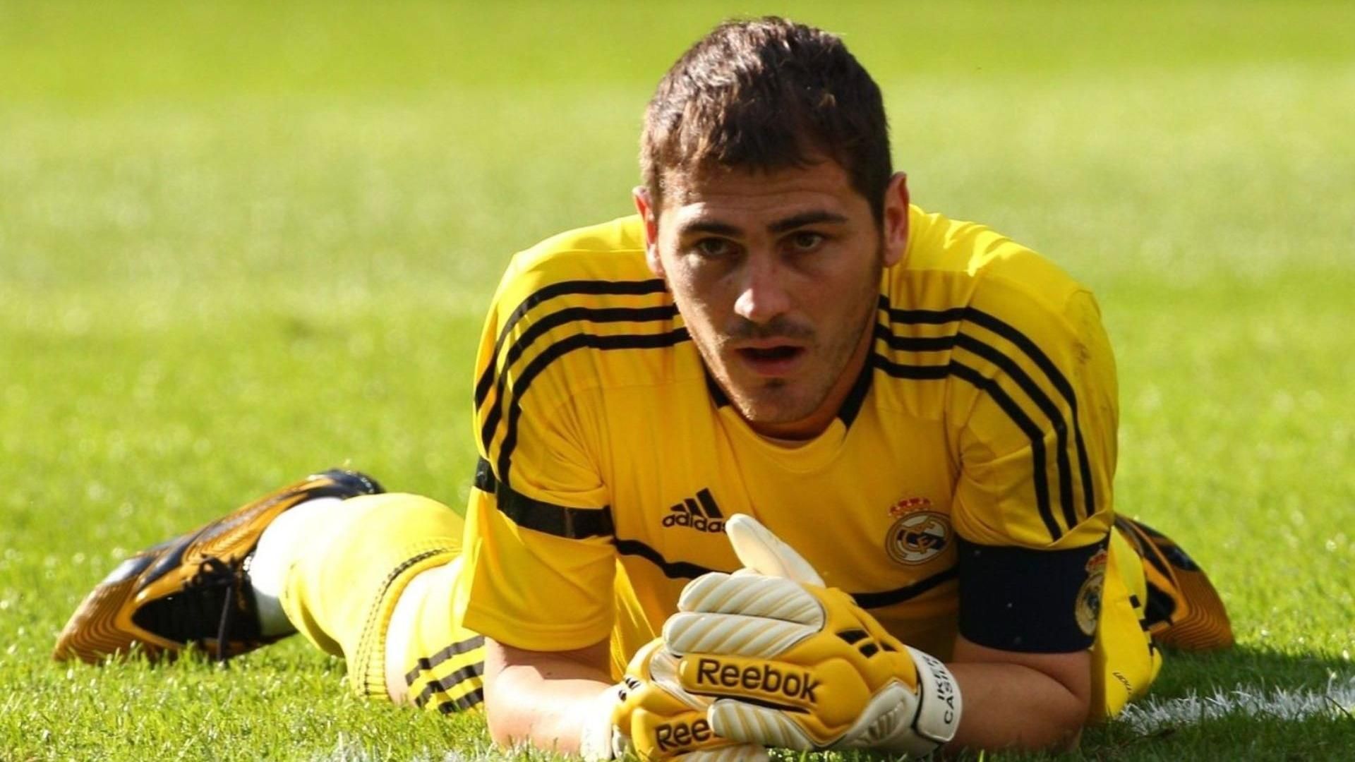 Iker Casillas Football Players. Iker casillas, Football players