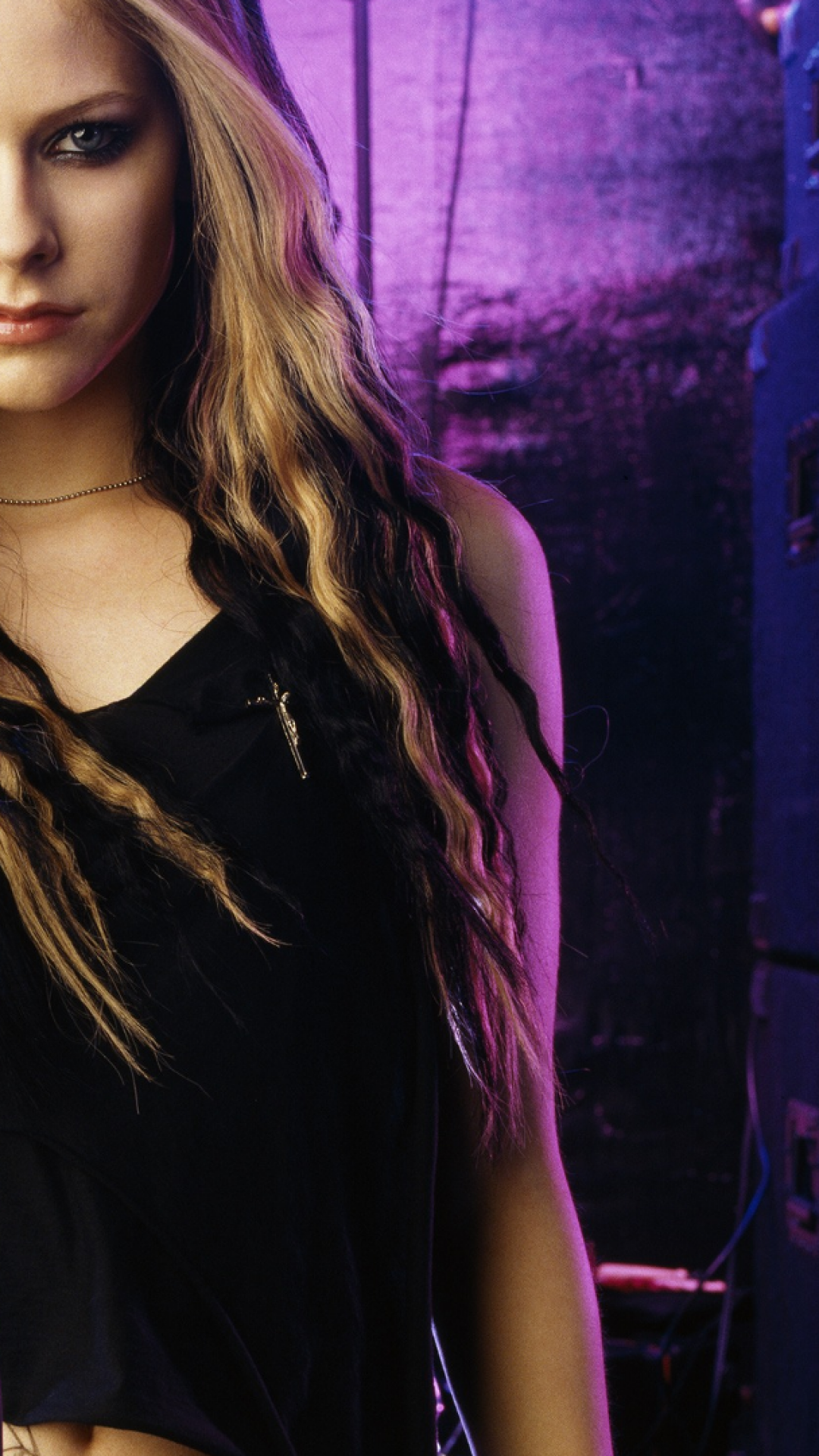 Download 1080x1920 Avril Lavigne, Singer, Blonde, Microphone