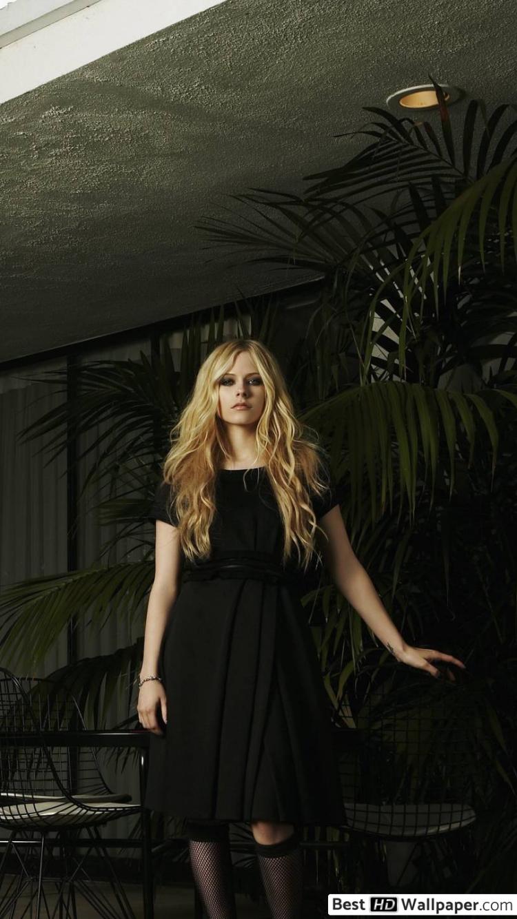 Canadian singer Lavigne HD wallpaper download