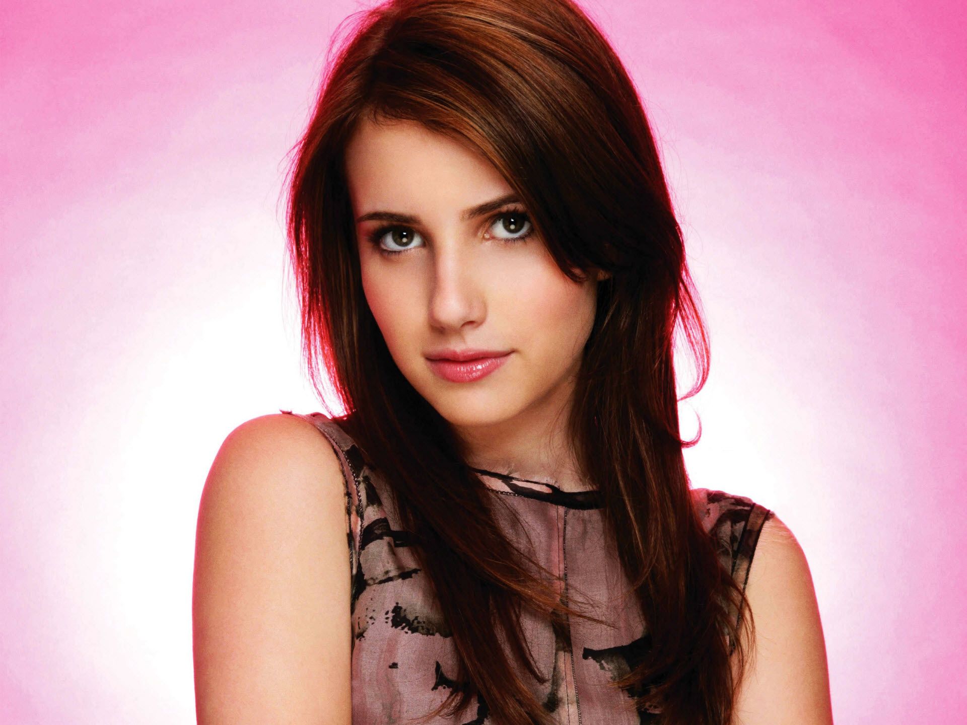 Hot Emma Roberts HD Wallpaper HD Wallpaper