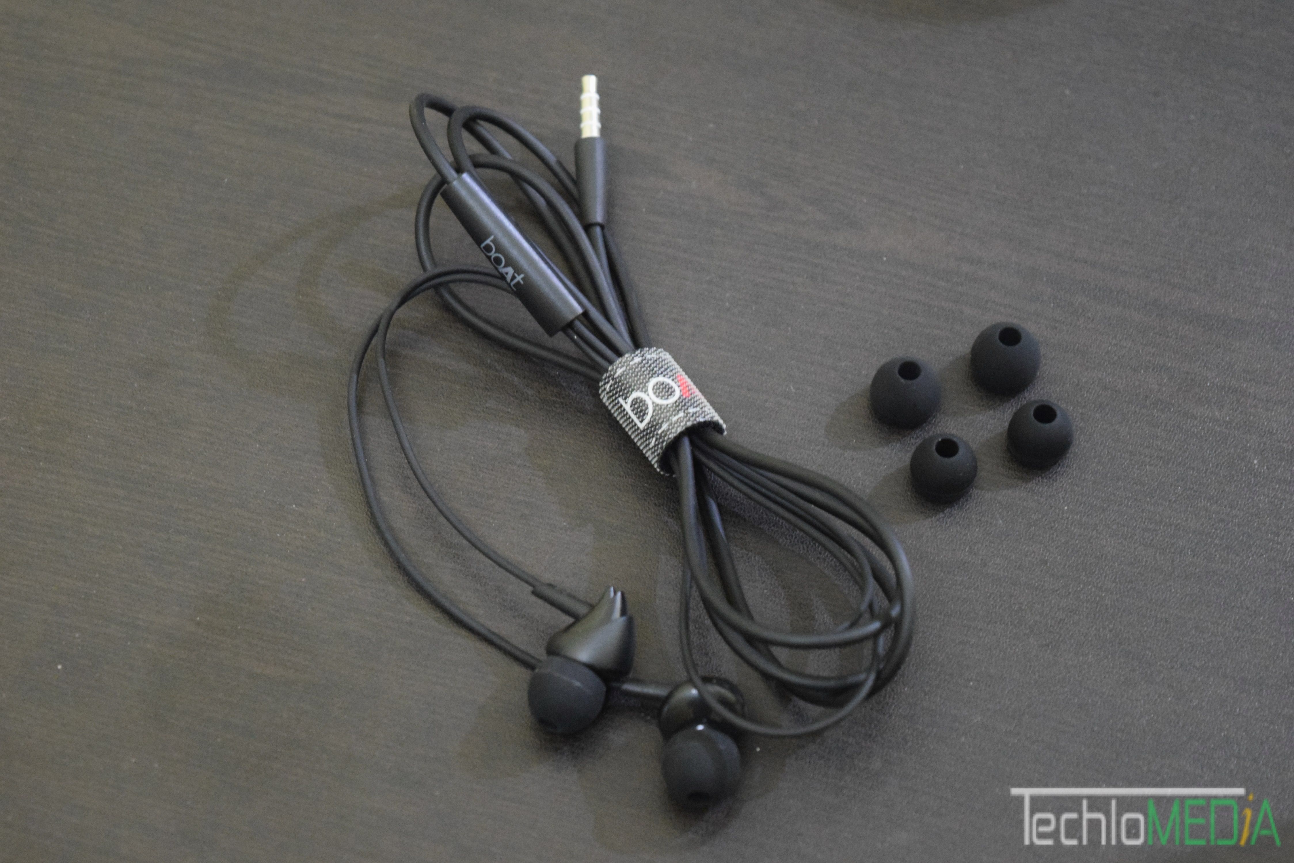 boAt BassHeads 100 Review, A Good Budget Earphone