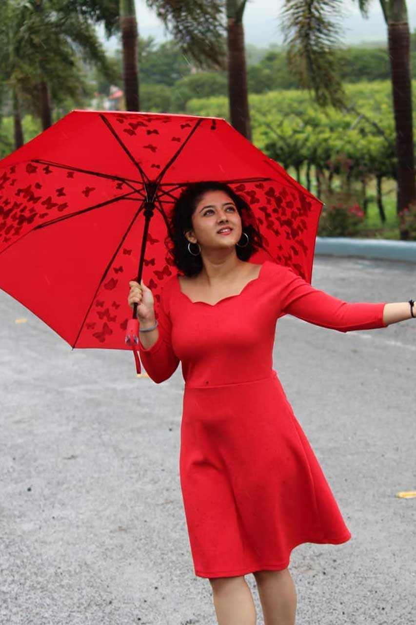 Shriya Sharma- Photo Gallery