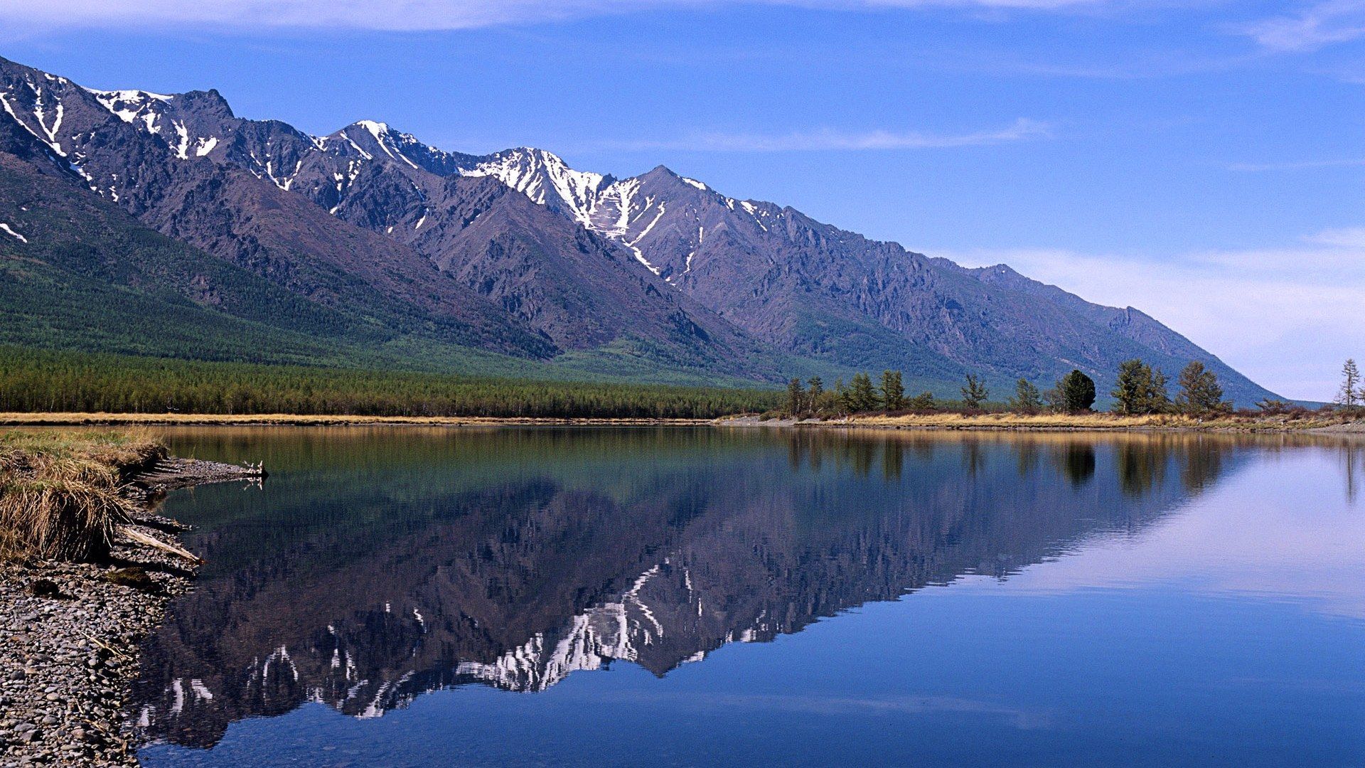 HD Wallpapers Baikal Lake and Sayan Mountain Range in Siberia