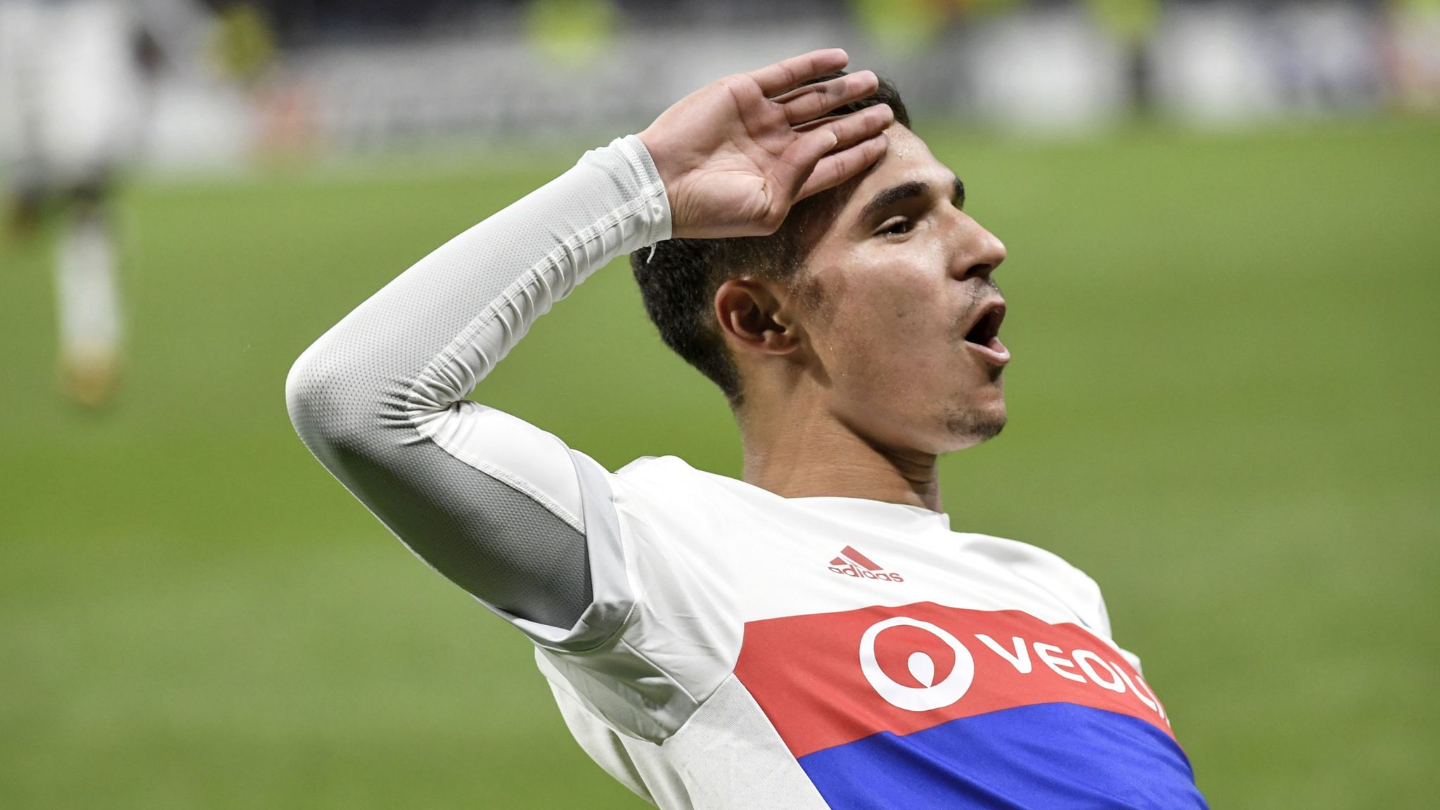 Ligue 1: Houssem Aouar at the double as Lyon beat Amiens