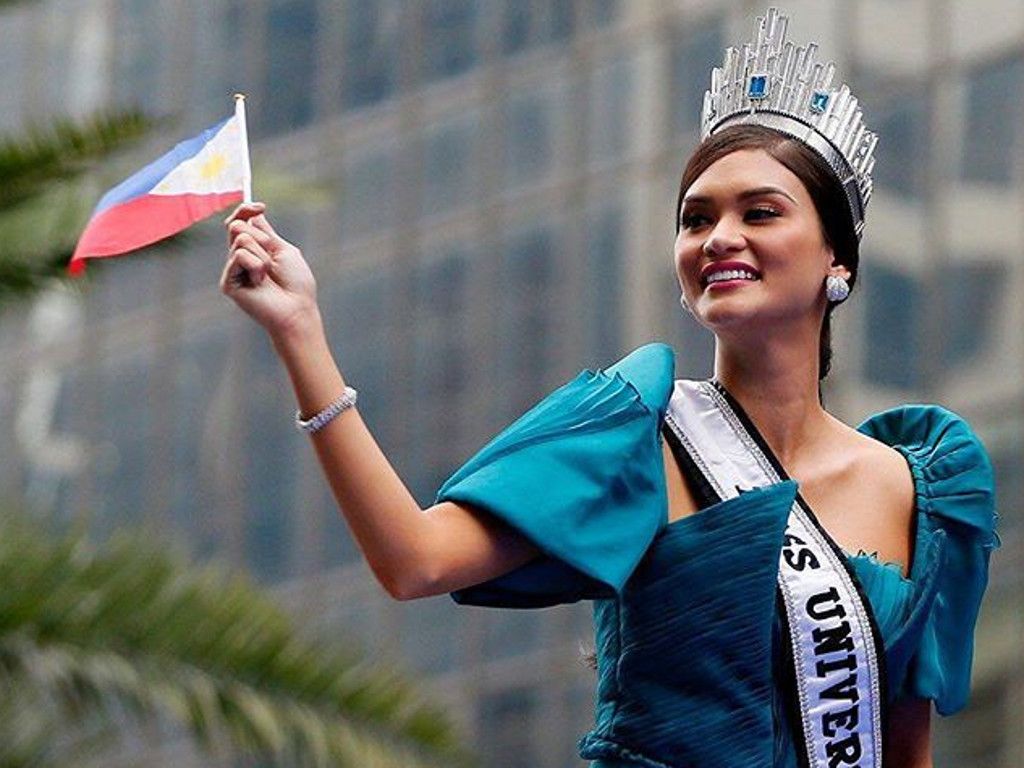 Pia Wurtzbach returns to crown new Miss Philippines?