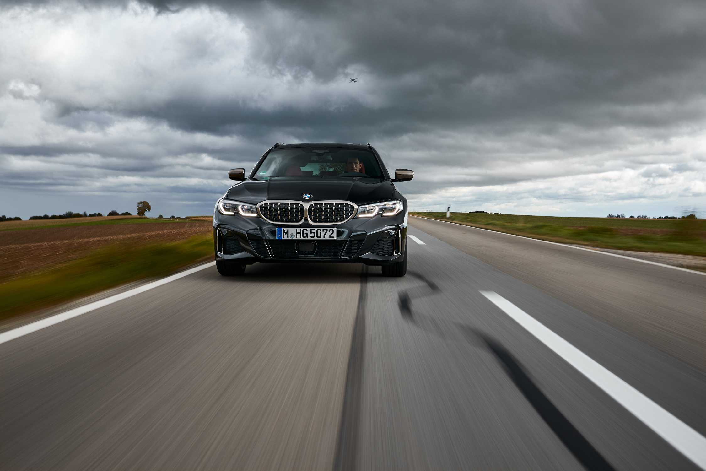 Power and athleticism. The new BMW M340i xDrive Touring celebrates