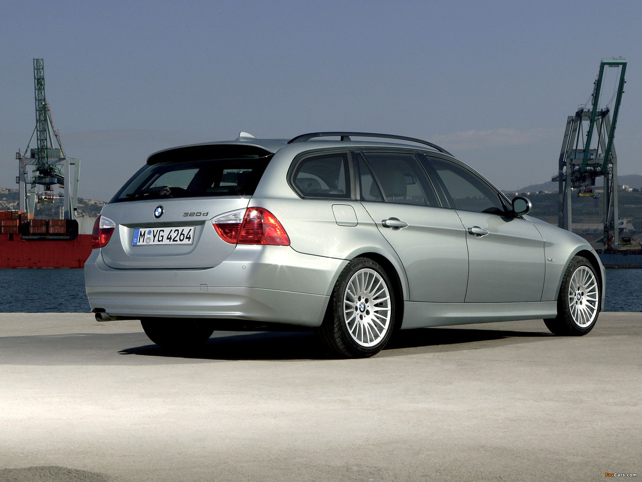 BMW 320d Touring (E91) 2006–08 wallpaper (2048x1536)