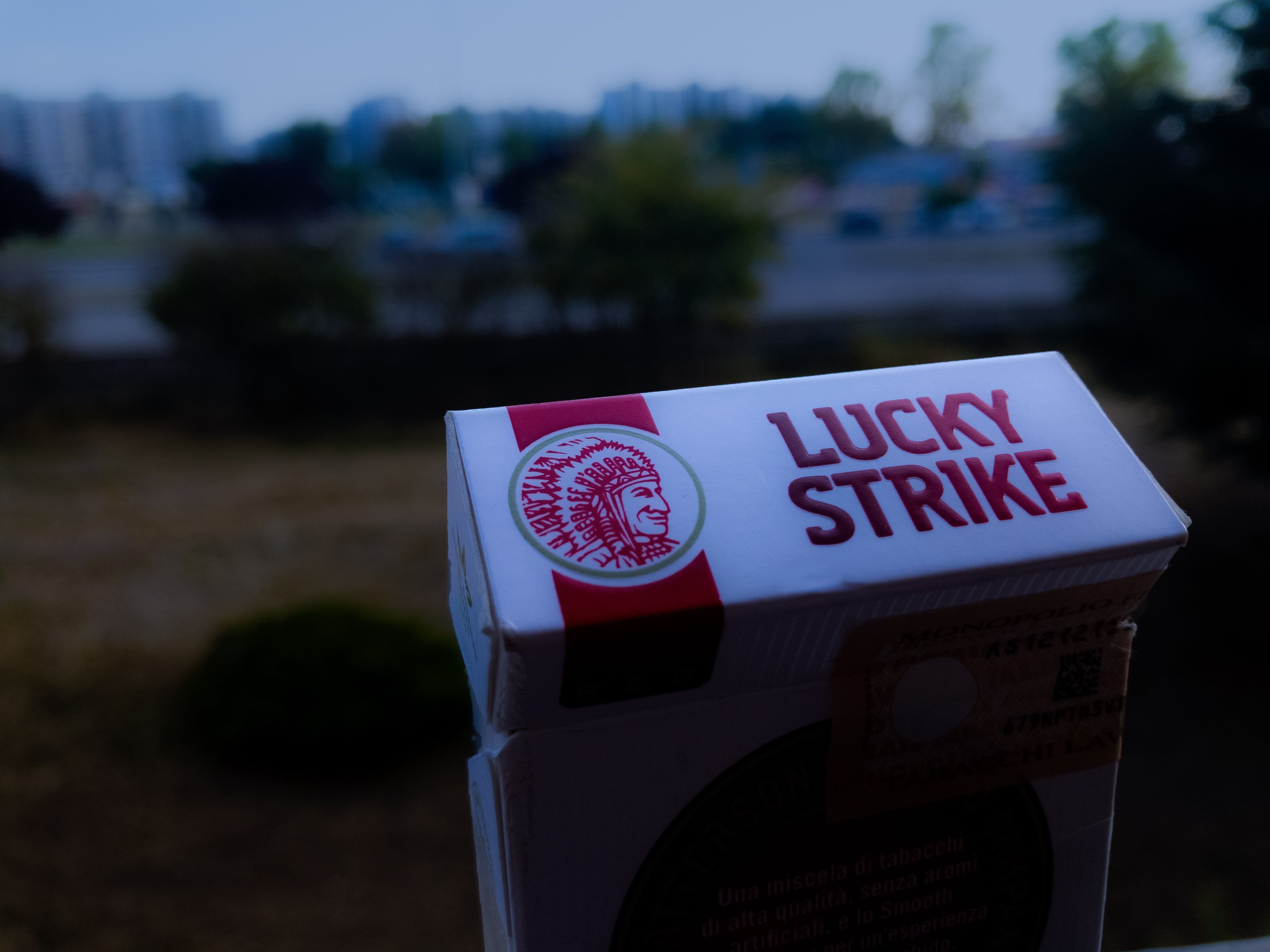 cigarettes, Boxes, Lucky Strike Wallpaper HD / Desktop and Mobile
