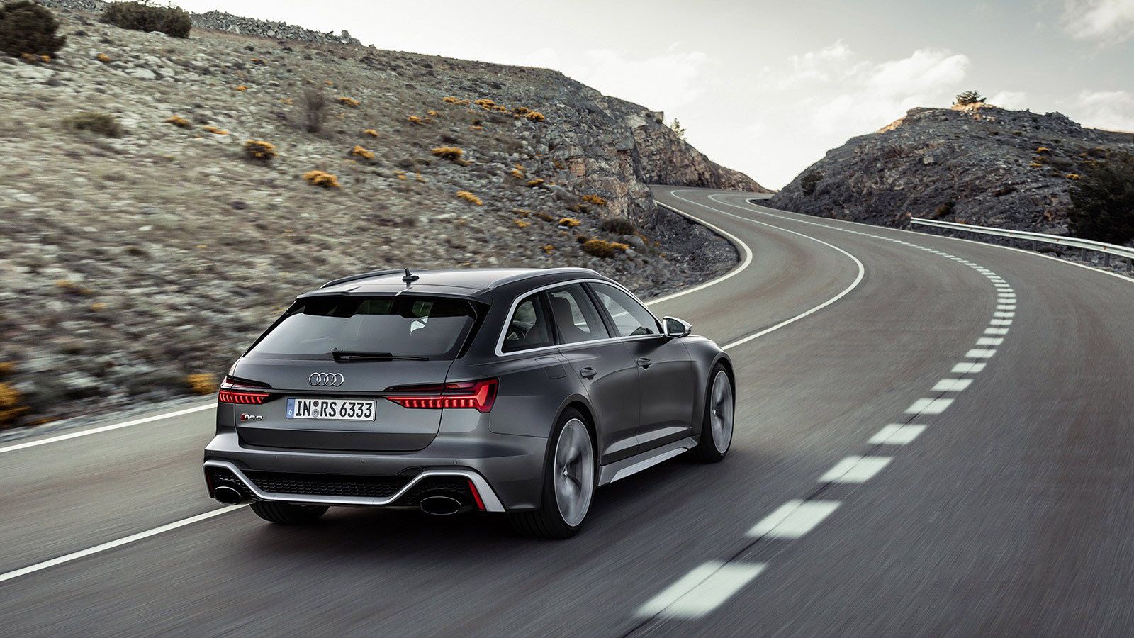 Audi RS 6 Avant Photo Gallery