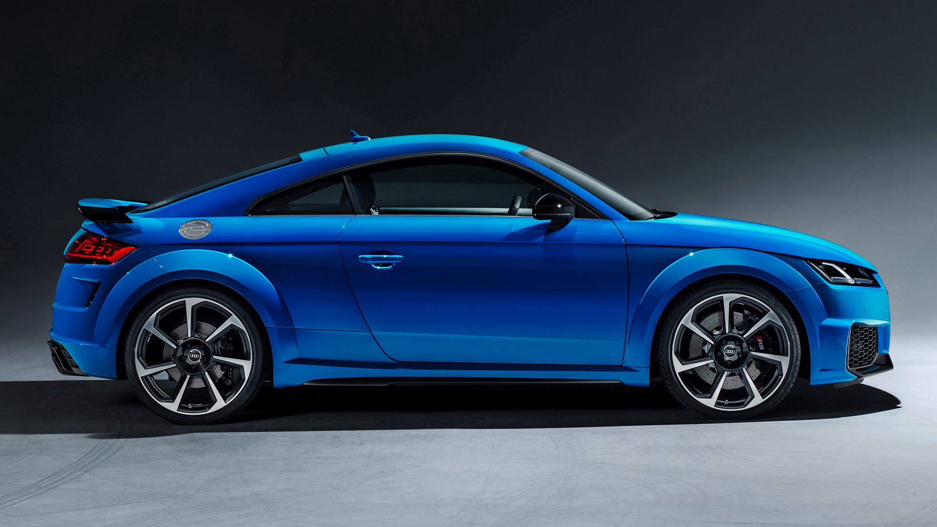 Audi TT RS Coupe and HD Image