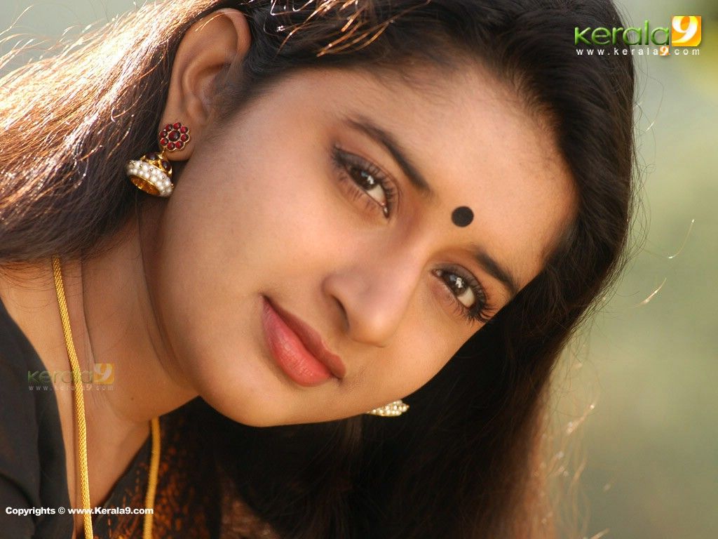 Meera Jasmin New Wallpaper