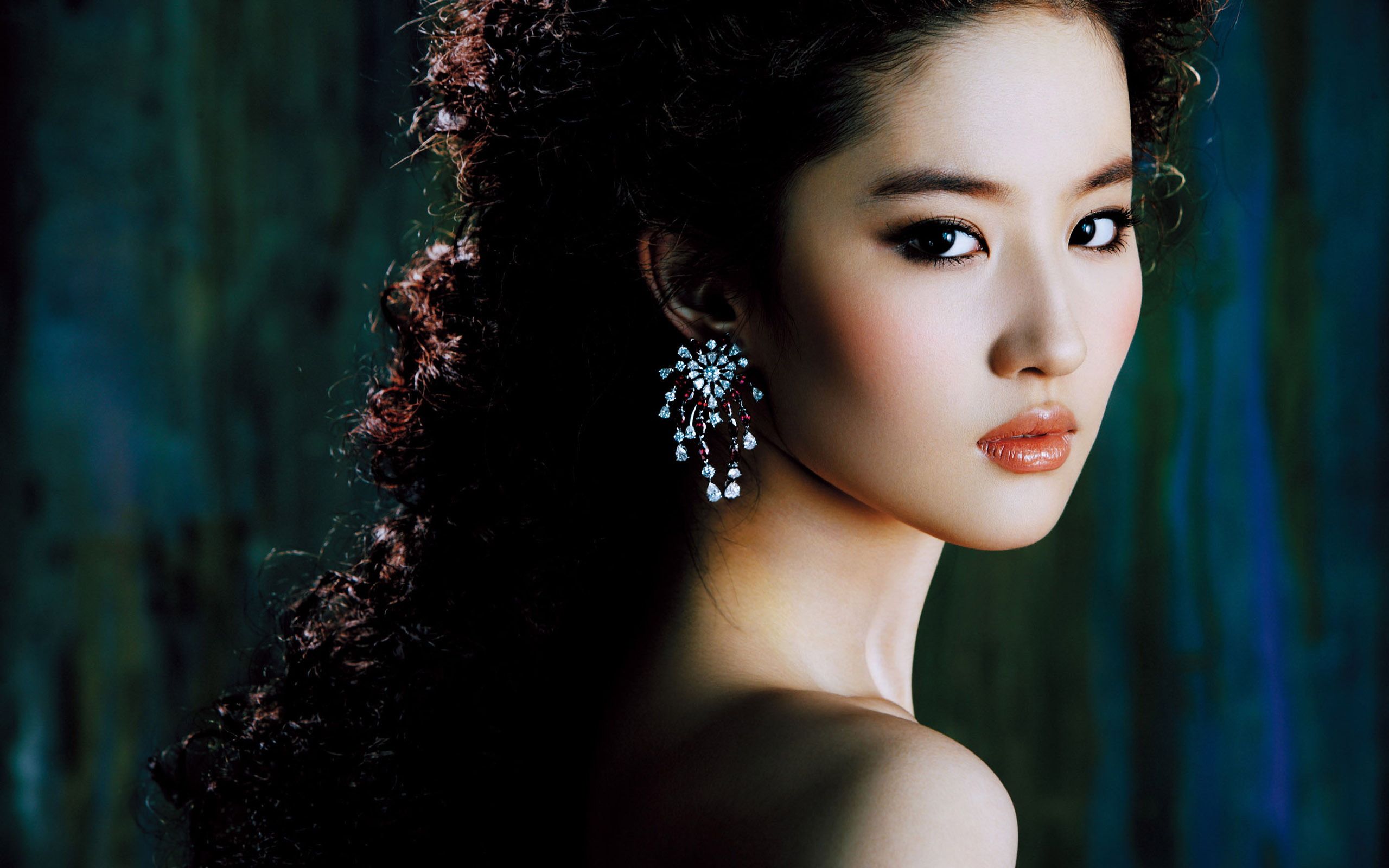 Free download Chinese Actress Liu Yifei Wallpapers HD Wallpapers 2560x1600 ...