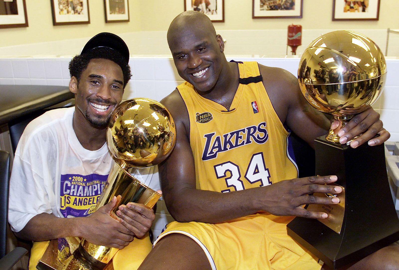 98) Shaquille O'Neal, a longtime Lakers teammate, calls Bryant's