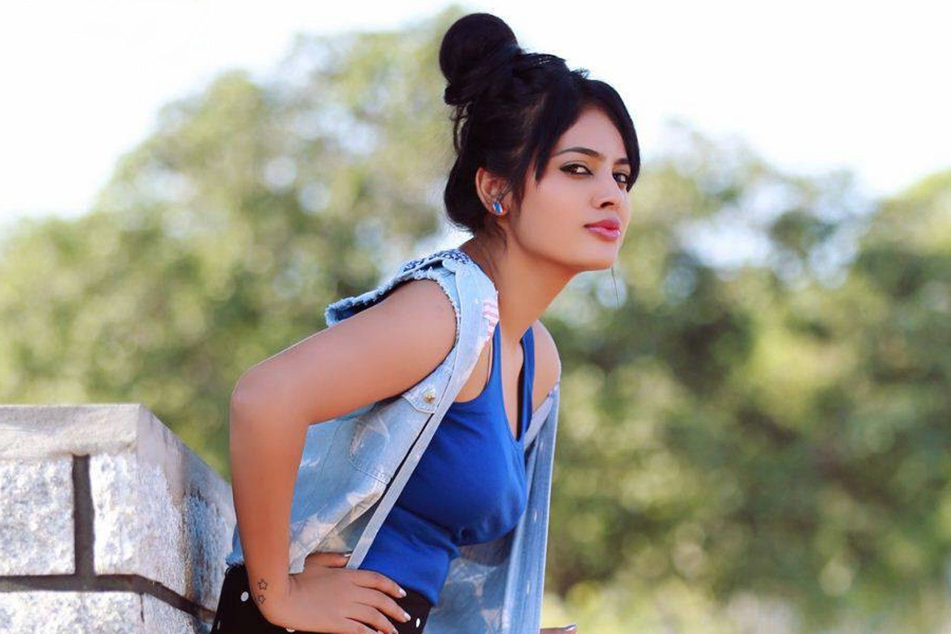 Nandita Swetha Wallpaper HD Background Free Download