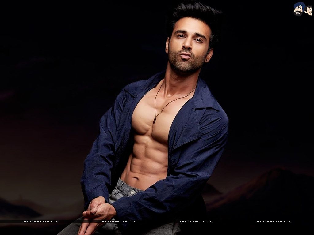 Hot HD Wallpaper of Bollywood Stars & Actors. Indian Celebs