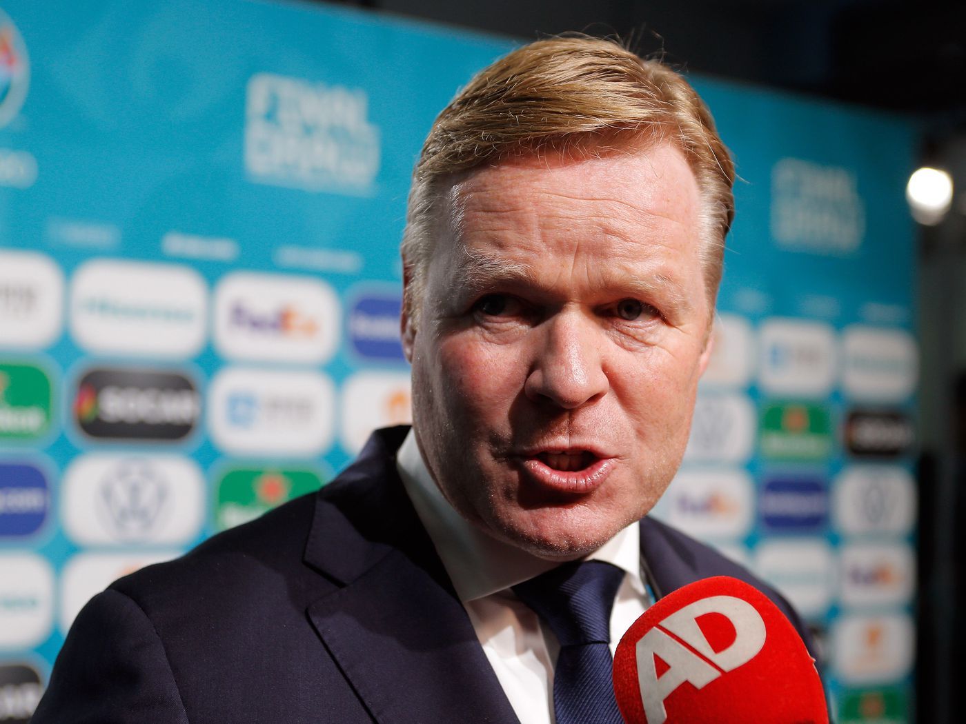 Ronald Koeman identifies two flaws in current Barcelona team