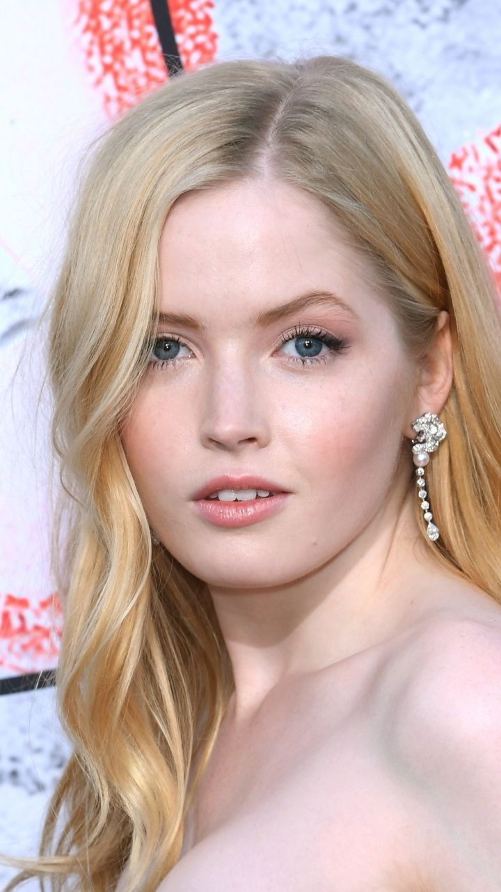 Ellie Bamber, beautiful, blonde, English celebrity, 720x1280 wallpaper. Beauty face women, Blonde, Blonde celebrities