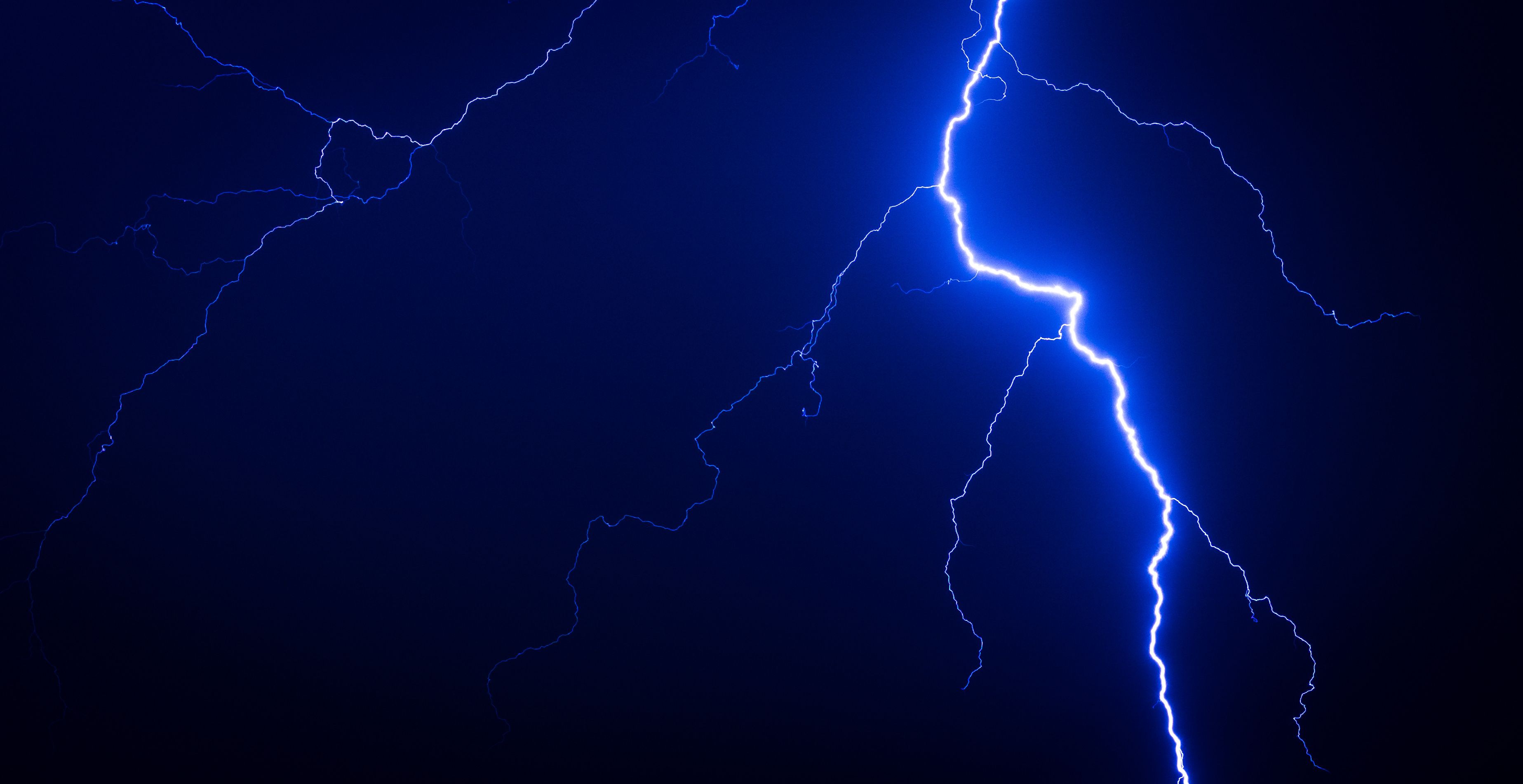K, #Thunderstorm, #Night, #Lightning, #Blue. Mocah.org