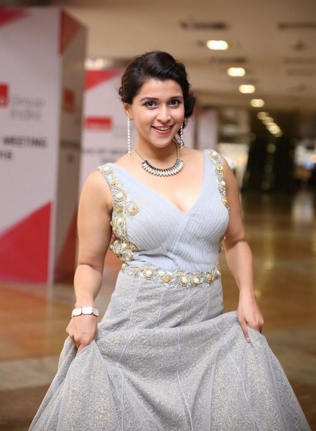 Mannara Chopra Hot & Spicy Navel Pics In Shorts Clothes