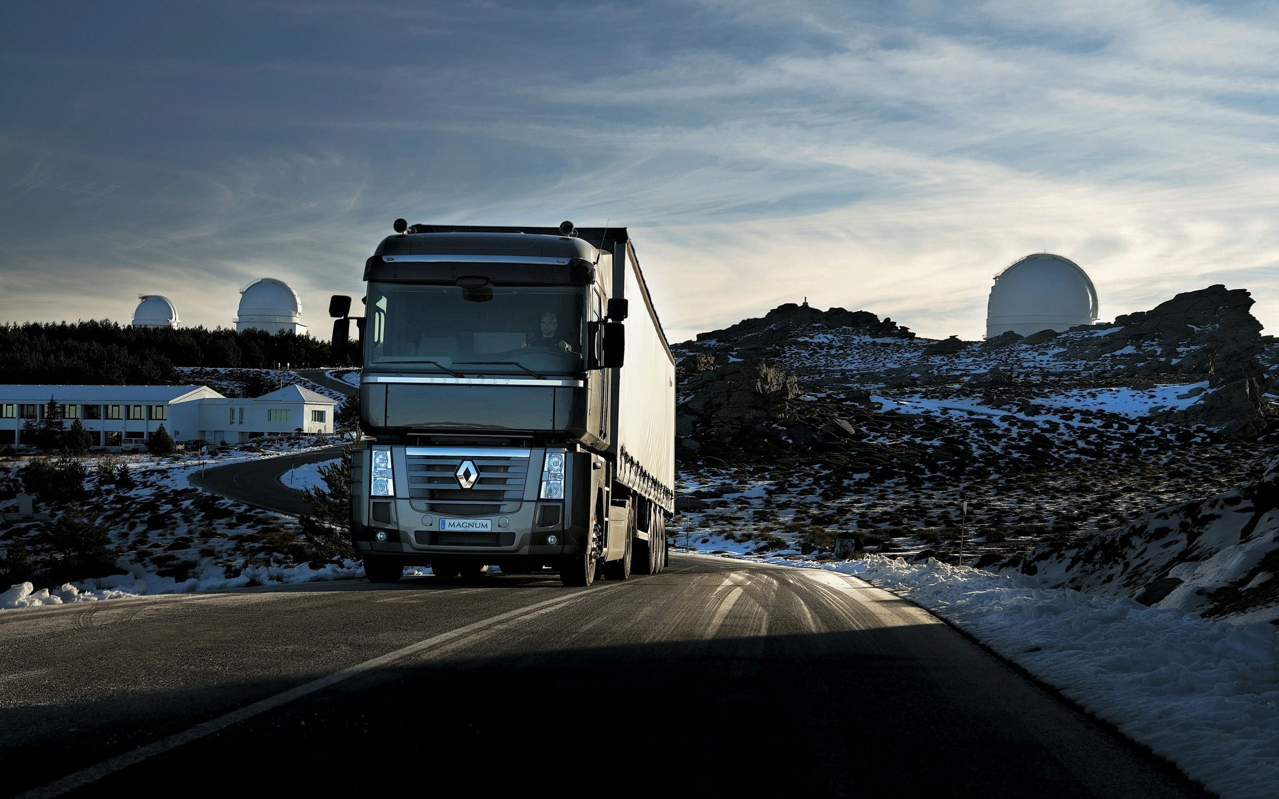 Download wallpaper Renault Magnum, trucking, truck tractor, 4x2